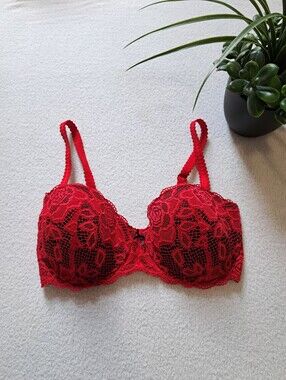 La Vie En Rose Red Lace Underwire Bra Womens Size 34DD Strapless Feminine Sexy